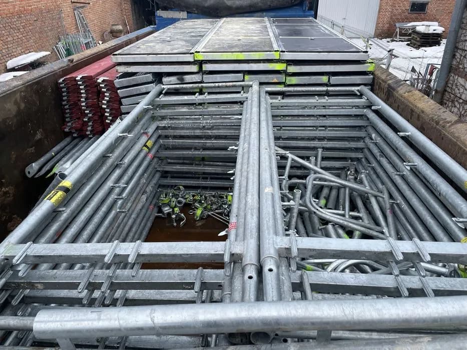 Bezpieczne i tanie rusztowanie fasadowe używane - co musisz wiedzieć