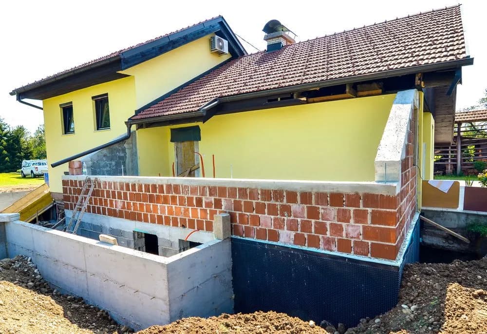 Czy ocieplać fundamenty w starym domu? Oto co musisz wiedzieć